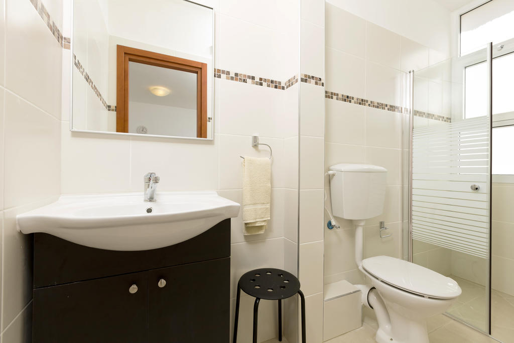 Home4Trip Bat Yam Room photo